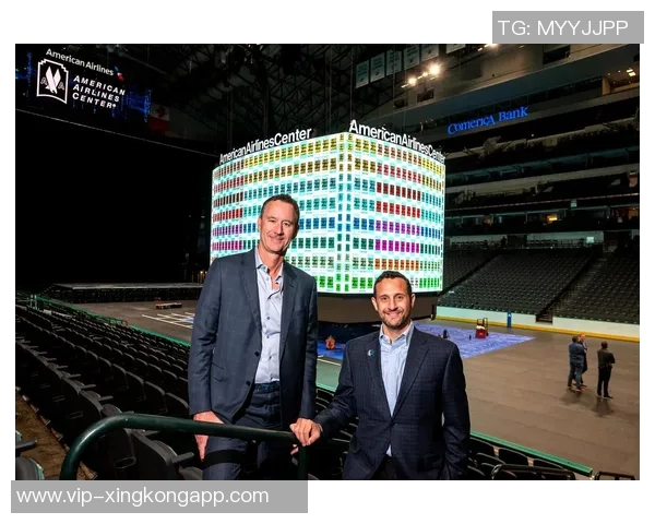 独行侠官推分享明星球员登机合影浓眉克莱弗拉格拉塞尔齐聚一堂